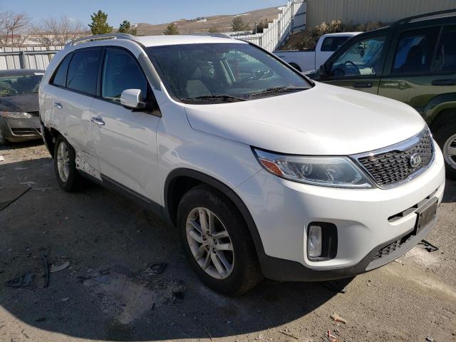 Photo 4 from auction – 2015 KIA SORENTO LX with VIN 5XYKT3A67FG598496