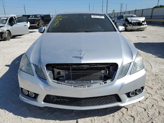 Photo 5 from auction – 2010 MERCEDES-BENZ E 550 with VIN WDDHF7CB3AA196170