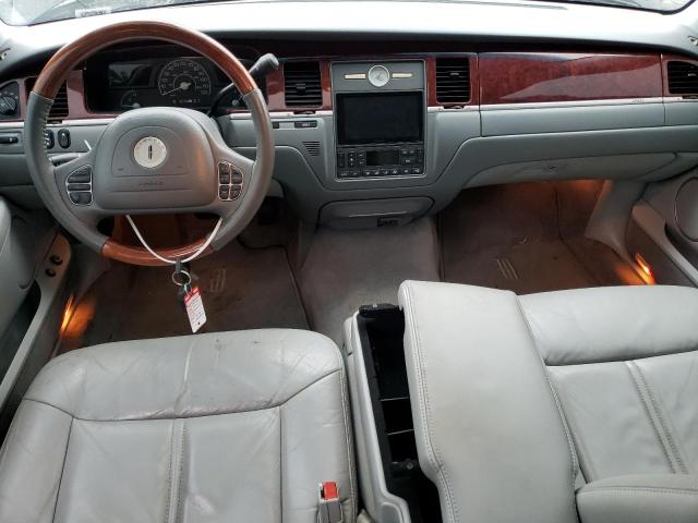 Photo 8 from auction – 2004 LINCOLN TOWN CAR U with VIN 1LNHM83W84Y614836