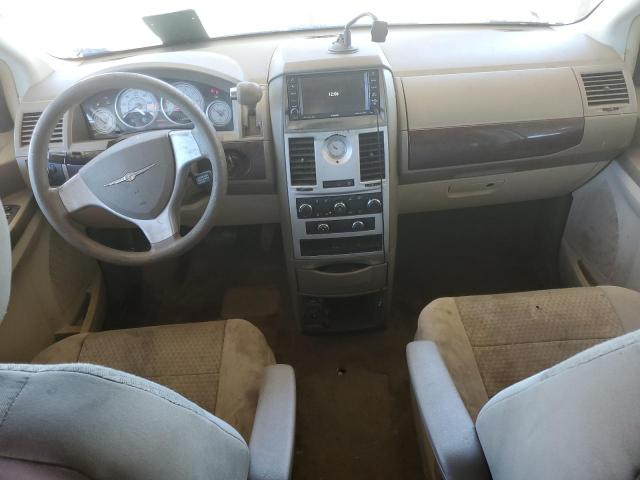Photo 8 from auction – 2010 CHRYSLER TOWN & COU with VIN 2A4RR4DE7AR150246