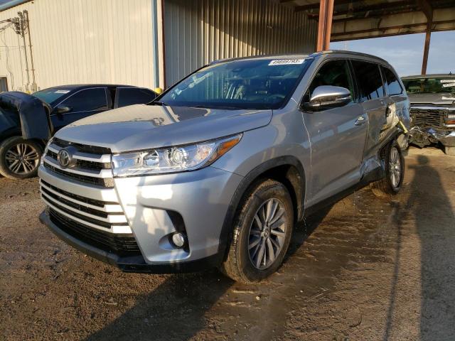 TOYOTA HIGHLANDER 2019 with VIN 5TDKZRFH7KS361709 - Photo from auction