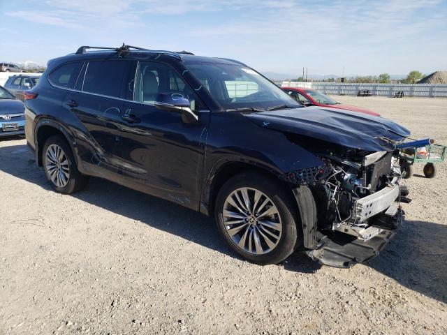 Photo 4 from auction – 2021 TOYOTA HIGHLANDER with VIN 5TDFZRBH4MS093180