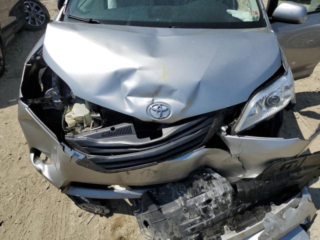 Photo 12 from auction – 2013 TOYOTA SIENNA LE with VIN 5TDKK3DC5DS345360