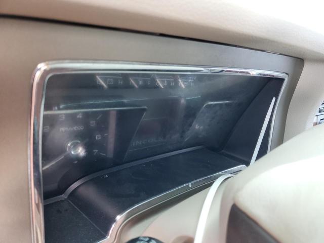 Photo 9 from auction – 2011 LINCOLN NAVIGATOR with VIN 5LMJJ2H52BEJ08339