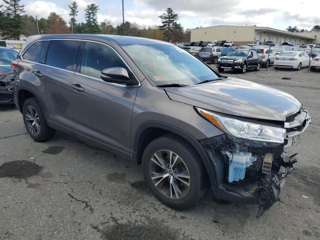 Photo 4 from auction – 2017 TOYOTA HIGHLANDER with VIN 5TDZARFH5HS025992