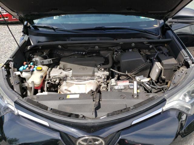 Photo 12 from auction – 2018 TOYOTA RAV4 LE with VIN 2T3ZFREV1JW512409