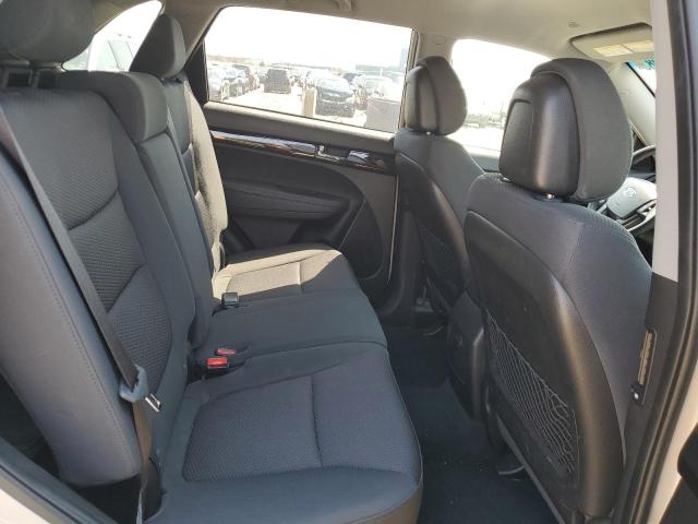 Photo 11 from auction – 2011 KIA SORENTO BA with VIN 5XYKTCA17BG139810