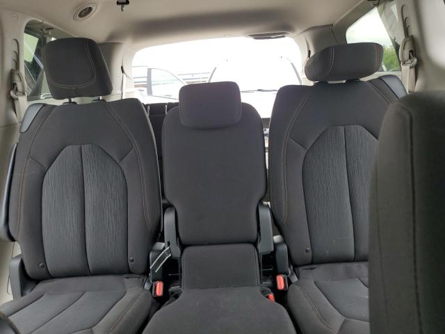 Photo 10 from auction – 2017 CHRYSLER PACIFICA T with VIN 2C4RC1DG1HR522584
