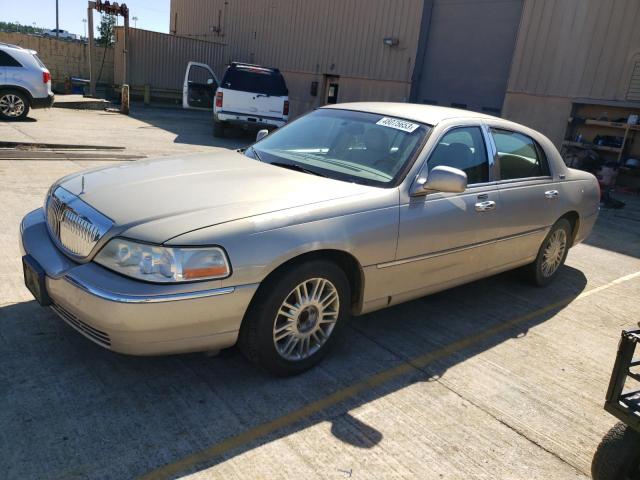 LINCOLN TOWN CAR S 2010 with VIN 2LNBL8CV4AX631192 - Photo from auction
