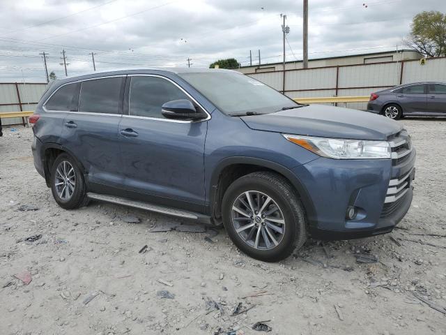 Photo 4 from auction – 2019 TOYOTA HIGHLANDER with VIN 5TDKZRFH9KS349514