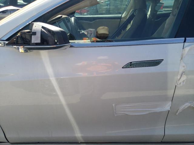 Photo 7 from auction – 2016 TESLA MODEL S with VIN 5YJSA1E20GF152409