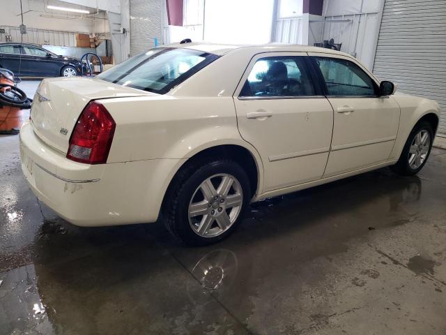 Photo 3 from auction – 2005 CHRYSLER 300 TOURIN with VIN 2C3JK53G95H696790