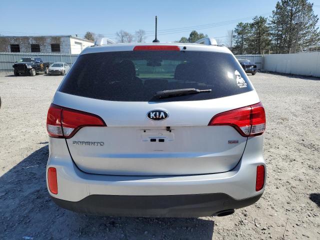 Photo 6 from auction – 2015 KIA SORENTO LX with VIN 5XYKT4A74FG577796