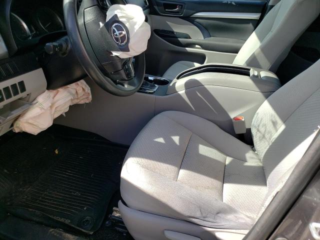 Photo 7 from auction – 2017 TOYOTA HIGHLANDER with VIN 5TDBZRFH3HS384056
