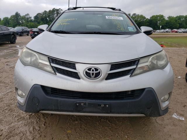 Photo 5 from auction – 2015 TOYOTA RAV4 XLE with VIN JTMWFREV0FJ047680