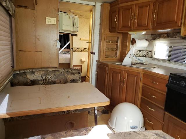 Photo 6 from auction – 2000 FOUR HURRICANE with VIN 3FCMF53S8YJA06813