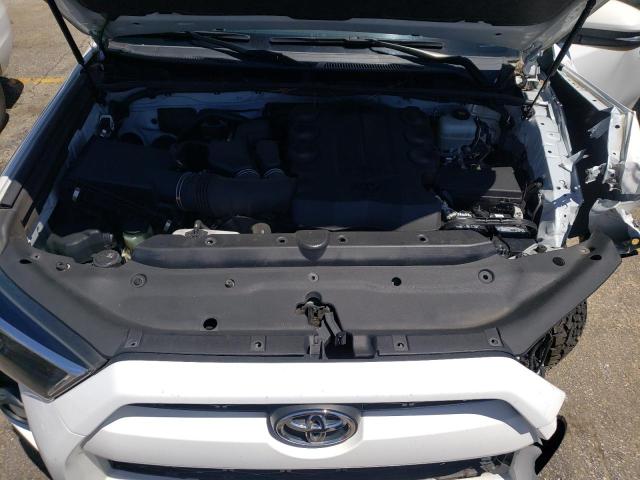 Photo 12 from auction – 2019 TOYOTA 4RUNNER SR with VIN JTEBU5JR6K5630940
