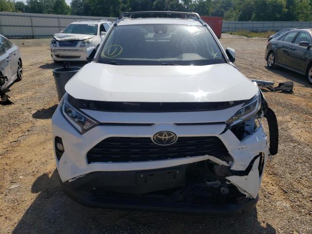 Photo 5 from auction – 2019 TOYOTA RAV4 XLE with VIN 2T3P1RFV6KW026393