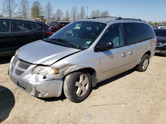 DODGE GRAND CARA 2005 with VIN 2D4GP44LX5R138702 - Photo from auction