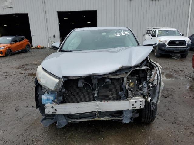 Photo 5 from auction – 2015 TOYOTA HIGHLANDER with VIN 5TDZARFH1FS011732