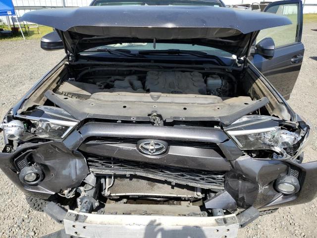 Photo 11 from auction – 2018 TOYOTA 4RUNNER SR with VIN JTEBU5JR4J5515347