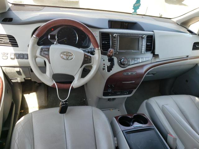 Photo 8 from auction – 2014 TOYOTA SIENNA XLE with VIN 5TDYK3DC2ES449509