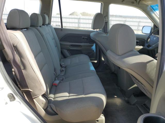 Photo 11 from auction – 2006 HONDA PILOT LX with VIN 5FNYF28126B012137