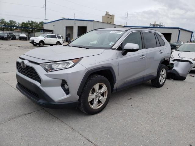 TOYOTA RAV4 XLE 2019 with VIN JTMW1RFV8KD006154 - Photo from auction