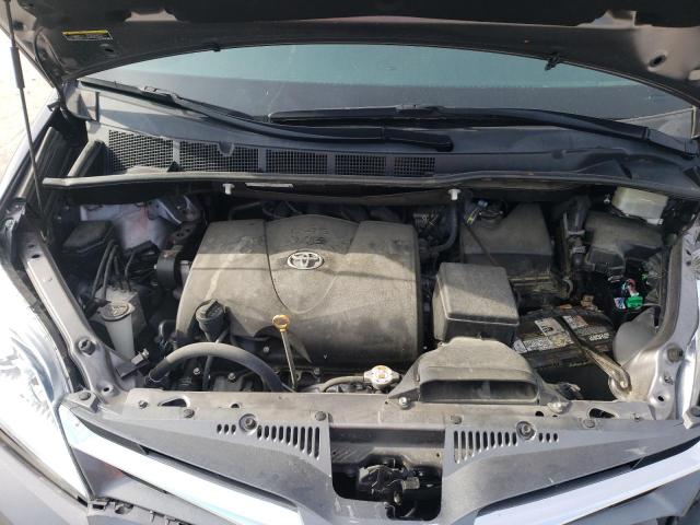 Photo 12 from auction – 2018 TOYOTA SIENNA XLE with VIN 5TDYZ3DC3JS917432