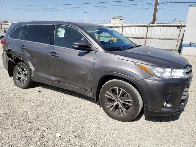 Photo 4 from auction – 2017 TOYOTA HIGHLANDER with VIN 5TDBZRFH9HS387625
