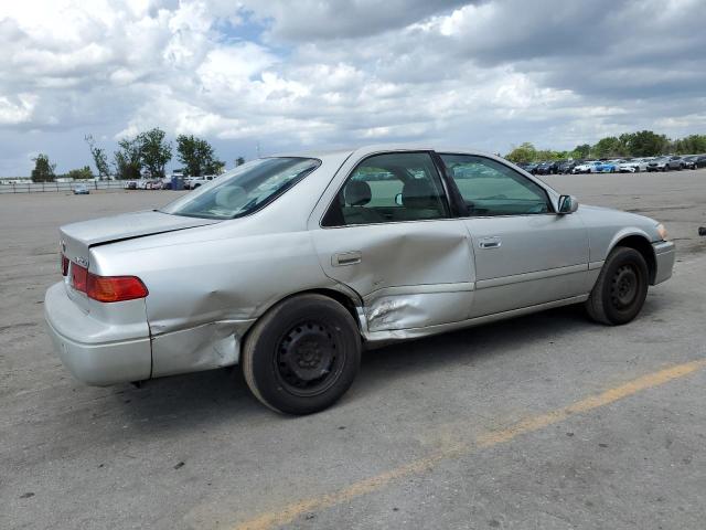 Photo 3 from auction – 2001 TOYOTA CAMRY with VIN 4T1BG22K01U800074