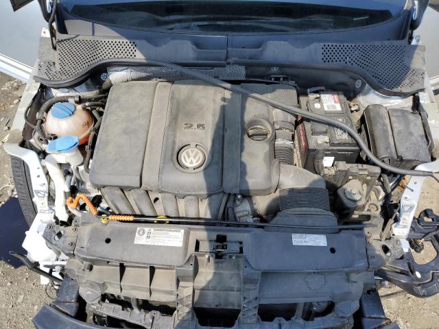 Photo 11 from auction – 2014 VOLKSWAGEN BEETLE with VIN 3VWJP7AT2EM632663