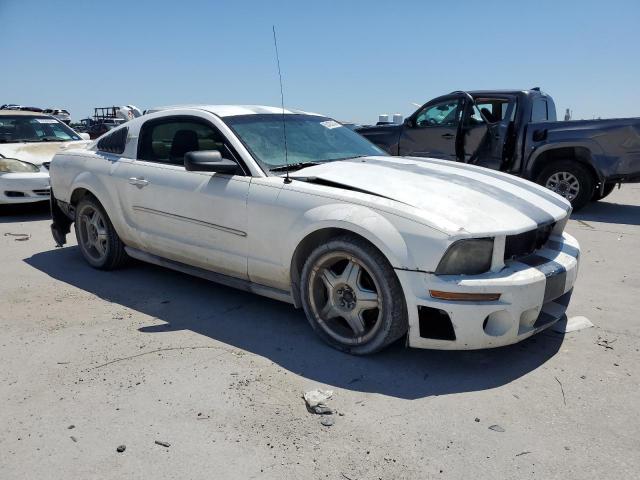 Photo 4 from auction – 2005 FORD MUSTANG with VIN 1ZVFT80N055139077