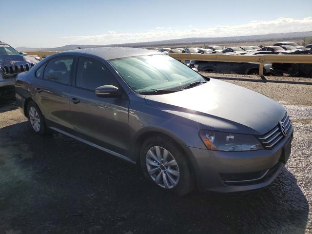 Photo 4 from auction – 2015 VOLKSWAGEN PASSAT S with VIN 1VWAT7A32FC044938
