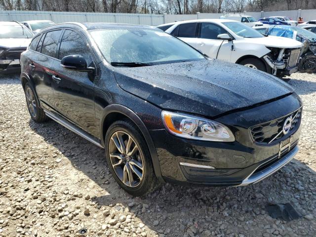 Photo 4 from auction – 2017 VOLVO V60 CROSS with VIN YV440MWK1H1035442