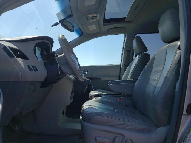 Photo 7 from auction – 2011 TOYOTA SIENNA XLE with VIN 5TDYK3DC0BS117399