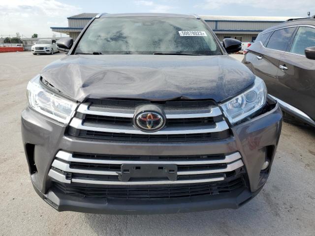 Photo 5 from auction – 2019 TOYOTA HIGHLANDER with VIN 5TDKZRFH6KS566146