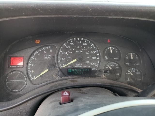 Photo 9 from auction – 2001 CHEVROLET SLVRD 1500 with VIN 2GCEC19V311151728