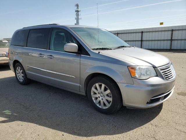 Photo 4 from auction – 2016 CHRYSLER TOWN & COU with VIN 2C4RC1BGXGR186483