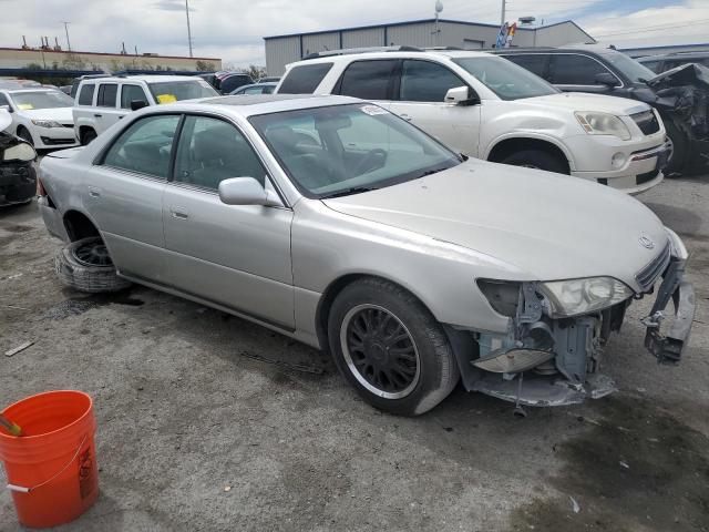 Photo 4 from auction – 2000 LEXUS ES 300 with VIN JT8BF28G9Y0243319