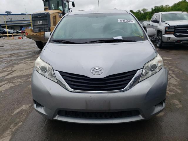 Photo 5 from auction – 2013 TOYOTA SIENNA LE with VIN 5TDKK3DC2DS287756