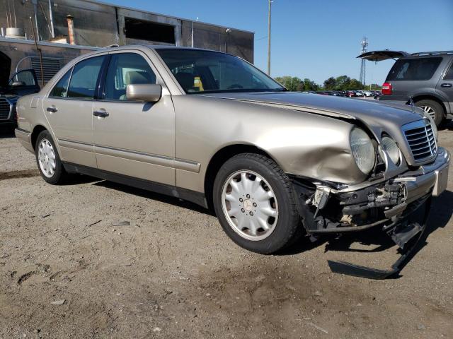 Photo 4 from auction – 1999 MERCEDES-BENZ E 320 with VIN WDBJF65H1XA879175