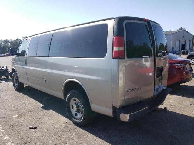 Photo 2 from auction – 2003 CHEVROLET EXPRESS 35 with VIN 1GAHG39U131230479
