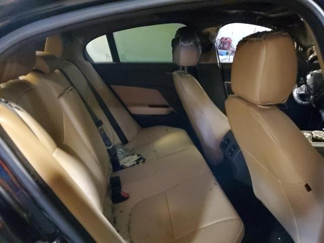 Photo 10 from auction – 2018 JAGUAR XE with VIN SAJAR4FX9JCP36958