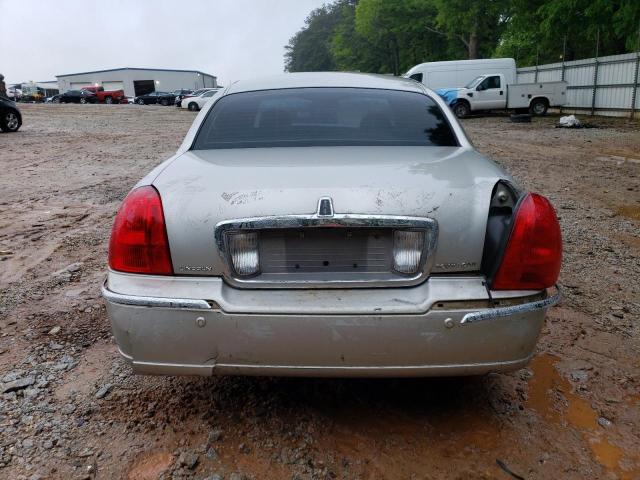 Photo 6 from auction – 2004 LINCOLN TOWN CAR E with VIN 1LNHM81WX4Y622066