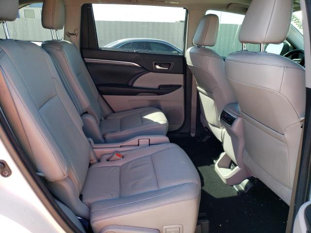 Photo 11 from auction – 2017 TOYOTA HIGHLANDER with VIN 5TDDZRFH2HS466305