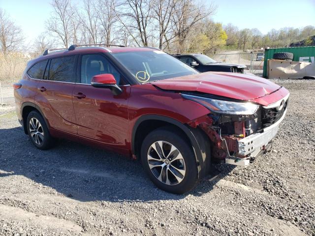 Photo 4 from auction – 2022 TOYOTA HIGHLANDER with VIN 5TDGZRBH6NS590074
