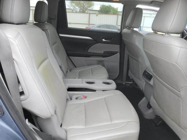 Photo 11 from auction – 2019 TOYOTA HIGHLANDER with VIN 5TDKZRFH9KS349514