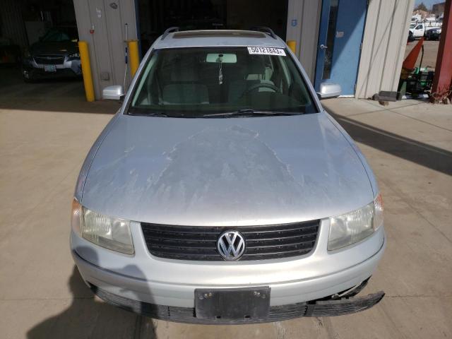 Photo 5 from auction – 2001 VOLKSWAGEN PASSAT GLS with VIN WVWHC63B11E036634