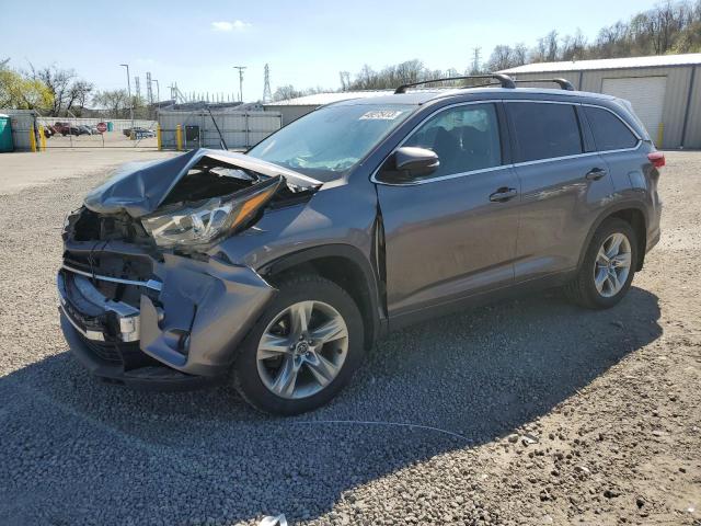 TOYOTA HIGHLANDER 2019 with VIN 5TDDZRFH4KS924935 - Photo from auction